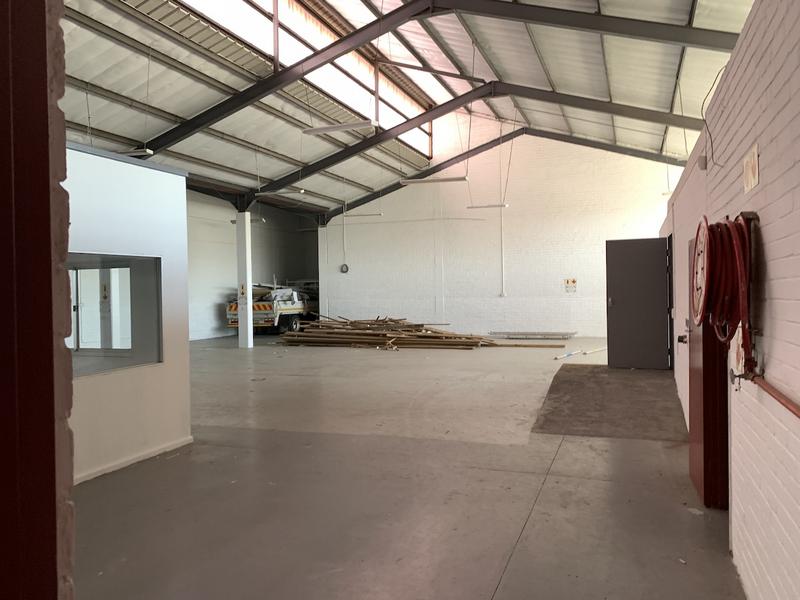 To Let commercial Property for Rent in Maitland Western Cape